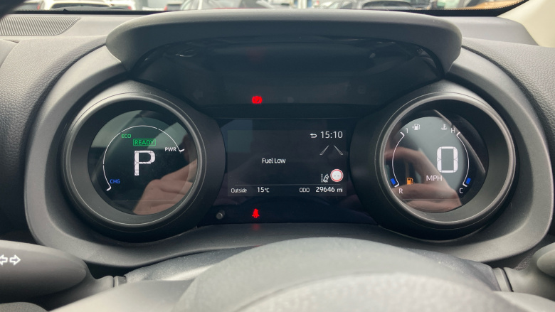 Toyota Yaris 1.5 Hybrid Design 5dr CVT Hybrid Hatchback